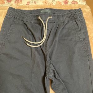 Aeropostale Men’s Twill Joggers Size - Small Color- Navy